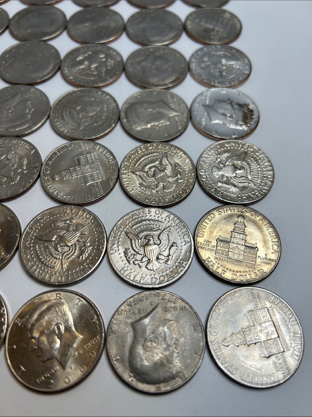 Large Estate Sale Kennedy Half Dollars Coin Lot Face Value $35 Coin Collection - Picture 4 of 7